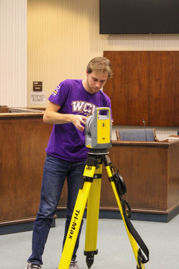 WCU construction management students use a scanner for a virtual reality project