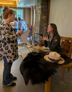 Great Smoky Mountains Partner Table